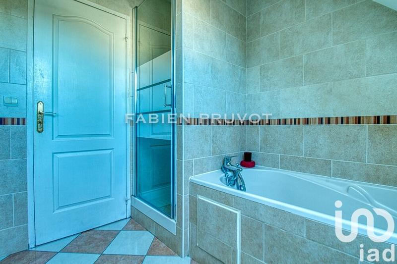 Maison - 145 m² - 6 pièces