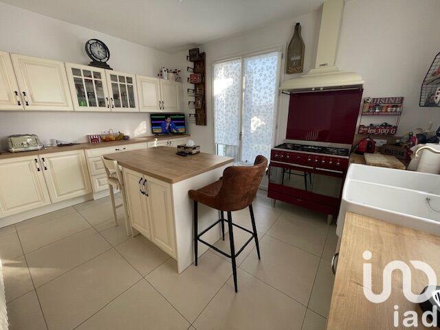 Maison - 176 m² - 8 pièces