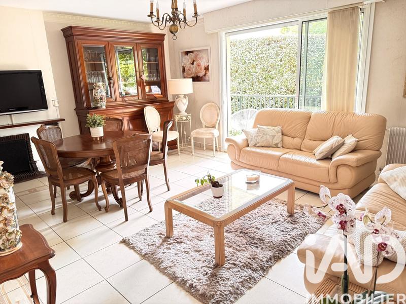 Appartement - 82 m² - 3 pièces