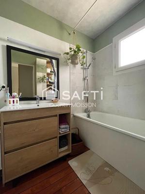 Maison - 107 m² - 6 pièces