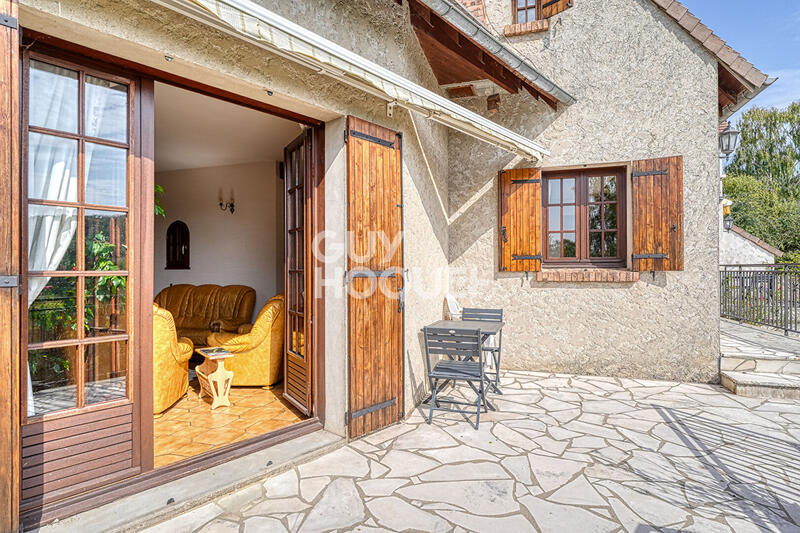 Maison - 162 m² - 7 pièces