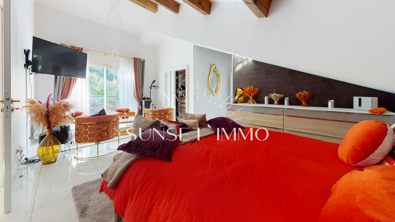 Maison - 500 m² - 10 pièces