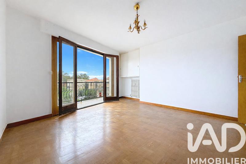 Appartement - 90 m² - 3 pièces