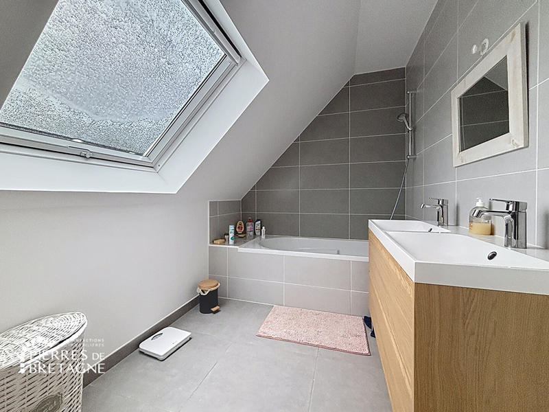 Maison - 135 m² - 6 pièces