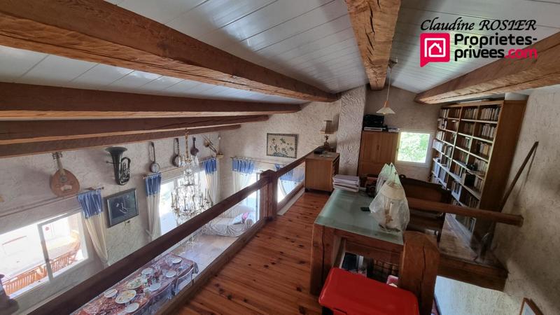 Propriété - 225 m² - 10 pièces