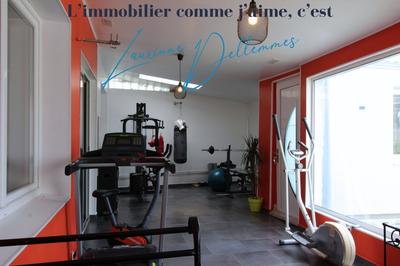 Maison - 193 m² - 9 pièces