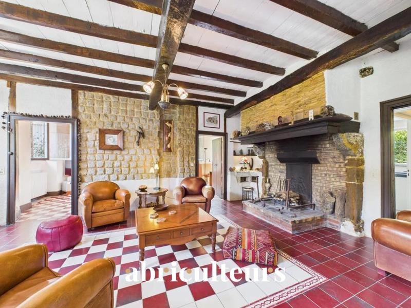 Maison ancienne - 235 m² - 8 pièces