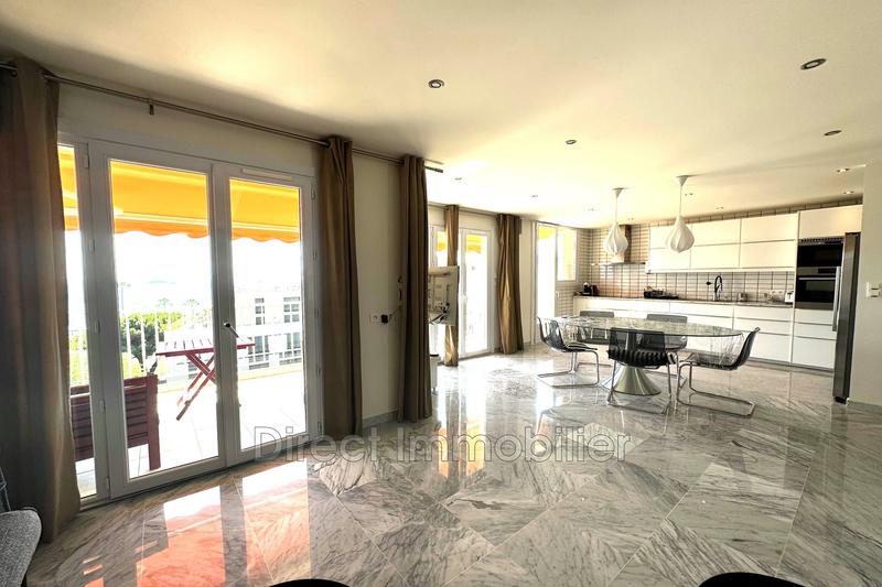 Appartement - 91 m² - 3 pièces