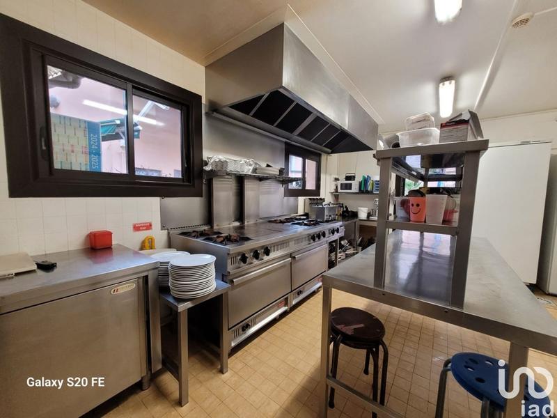 Local commercial - 695 m²