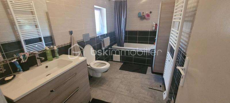 Villa - 200 m² - 8 pièces