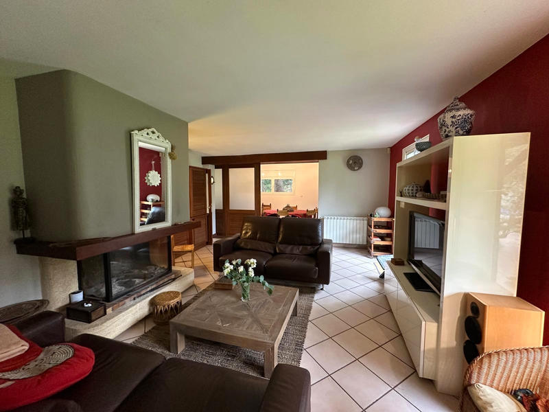 Villa - 320 m² - 10 pièces