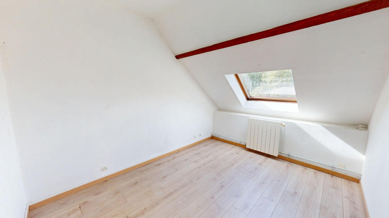 Maison - 104 m² - 6 pièces