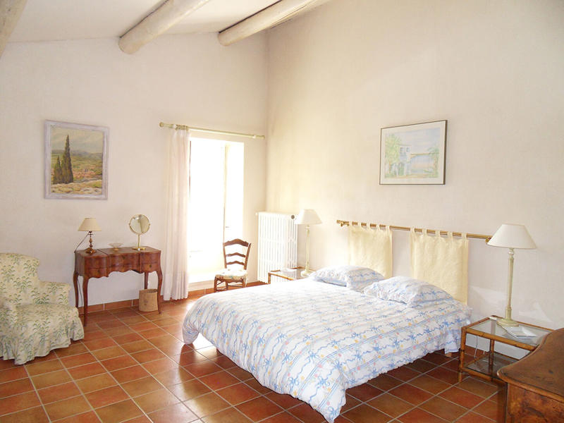 Maison - 300 m² - 9 pièces