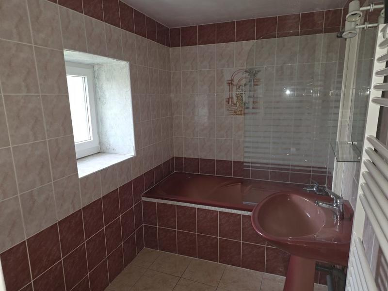 Maison - 80 m² - 5 pièces