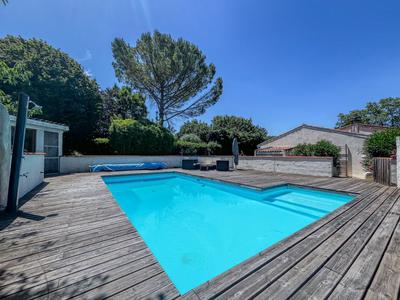 Maison - 142 m² - 6 pièces