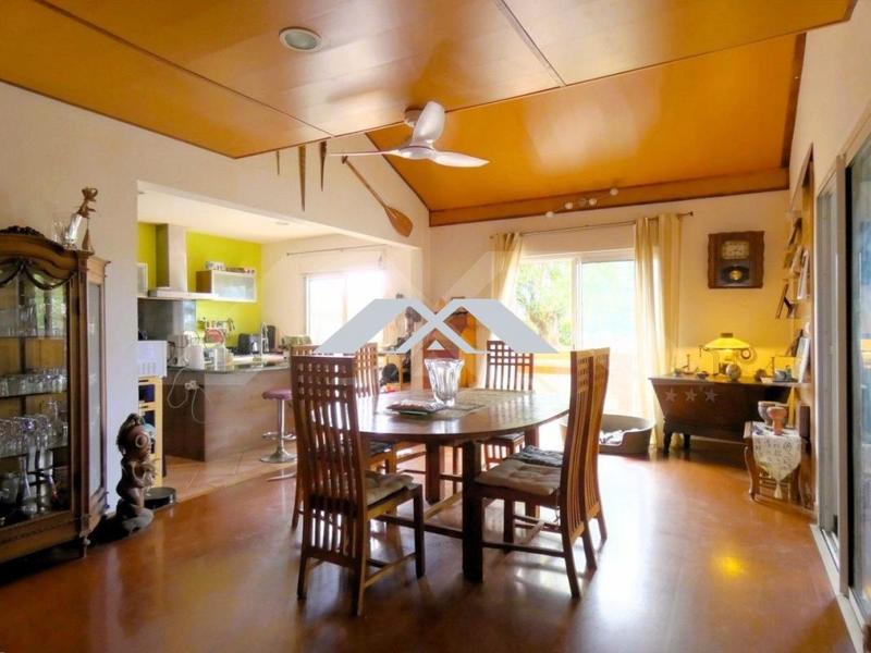 Propriété - 147 m² - 7 pièces