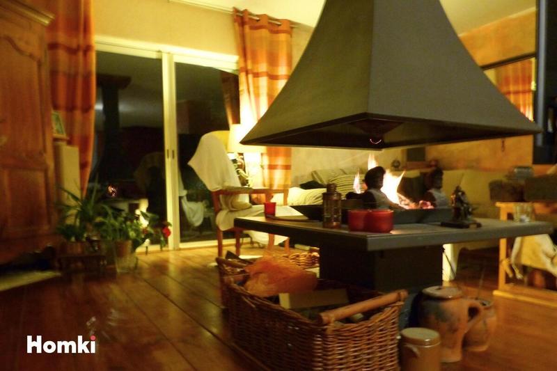 Villa - 324 m² - 8 pièces