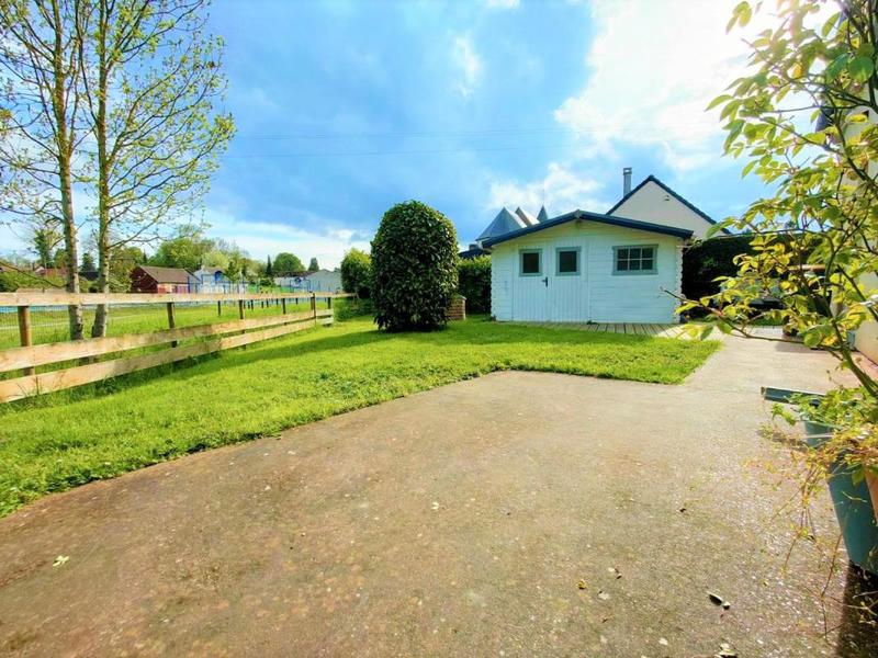 Pavillon - 150 m² - 5 pièces