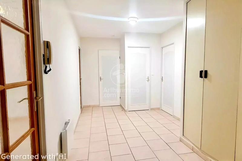 Appartement - 81 m² - 4 pièces