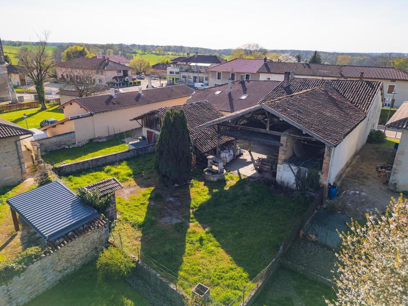 Maison - 300 m² - 10 pièces