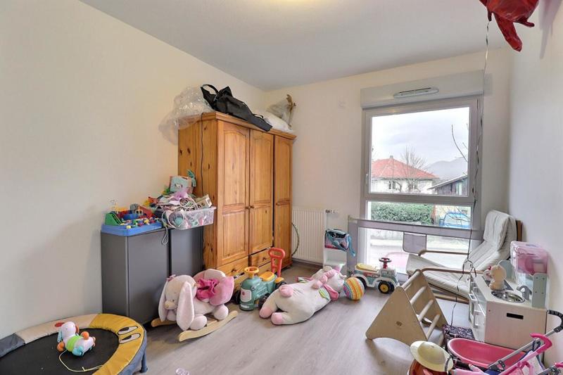 Appartement - 80 m² - 4 pièces