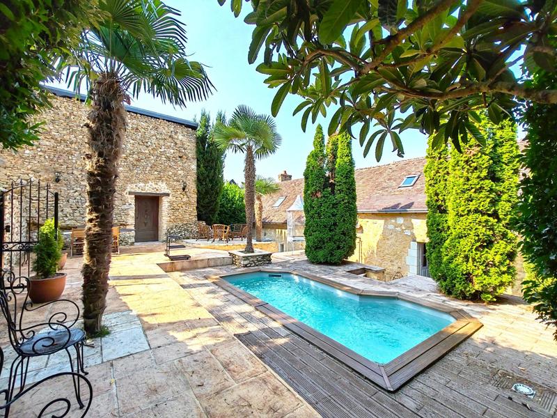 Maison - 155 m² - 6 pièces