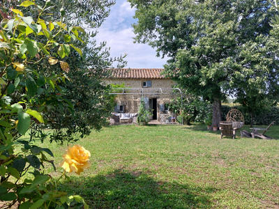 Propriété - 220 m² - 8 pièces