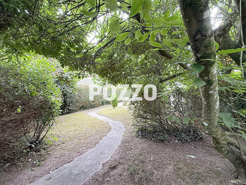 Maison - 157 m² - 8 pièces