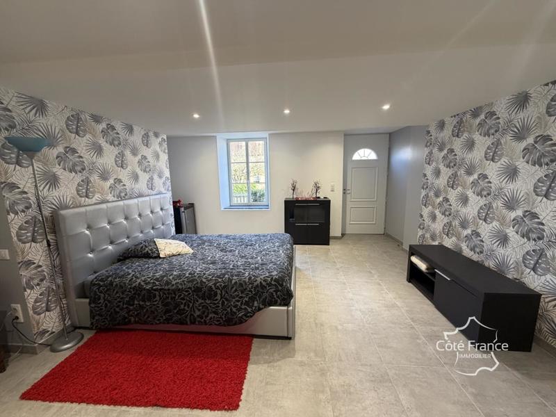 Demeure - 418 m² - 14 pièces