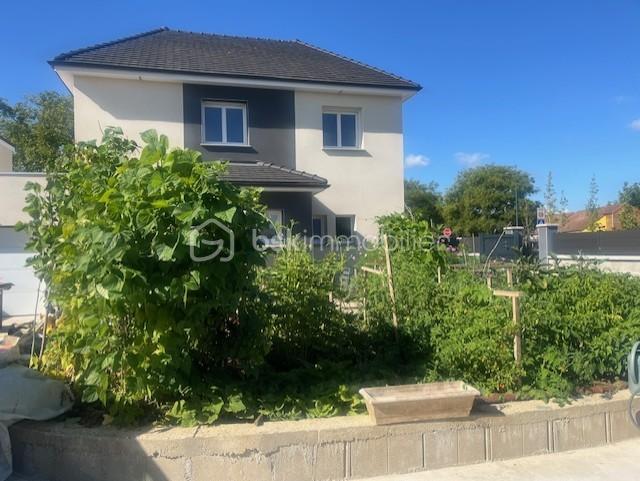 Maison - 145 m² - 5 pièces