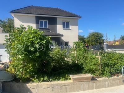 Maison - 145 m² - 5 pièces