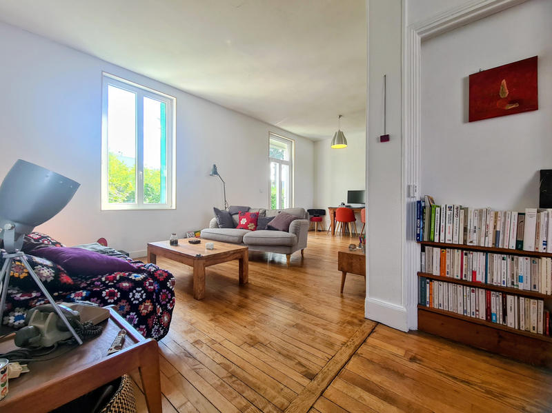 Maison - 110 m² - 7 pièces