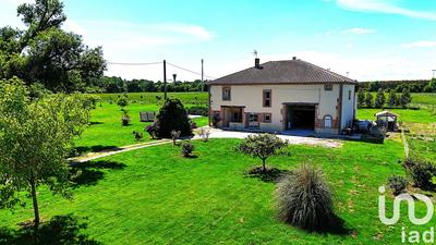 Maison - 305 m² - 8 pièces