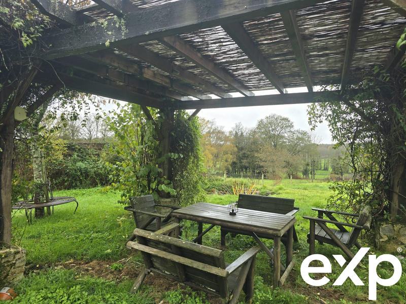 Maison - 287 m² - 12 pièces