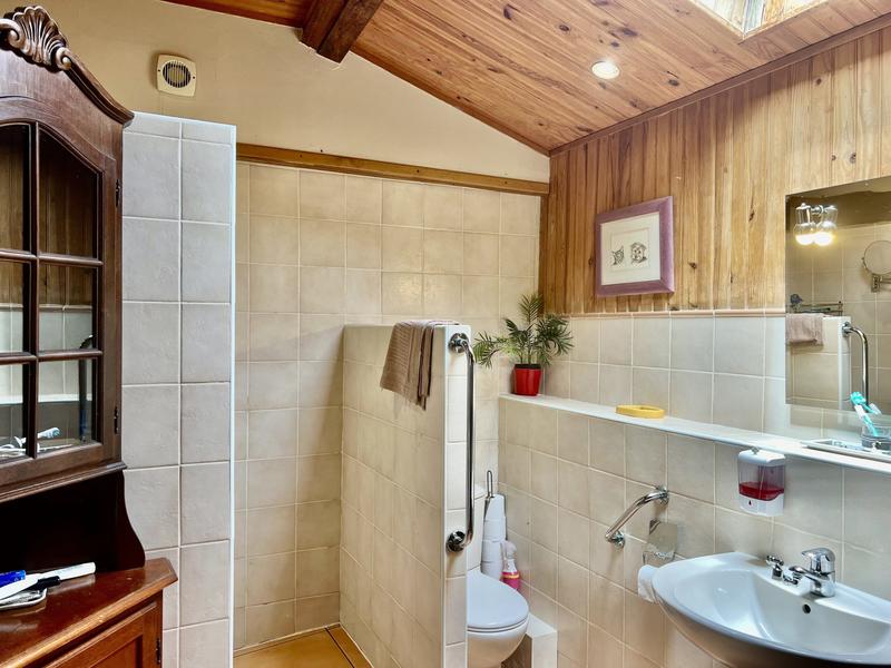 Appartement - 285 m² - 20 pièces