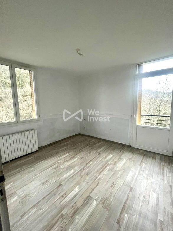 Appartement - 85 m² - 5 pièces