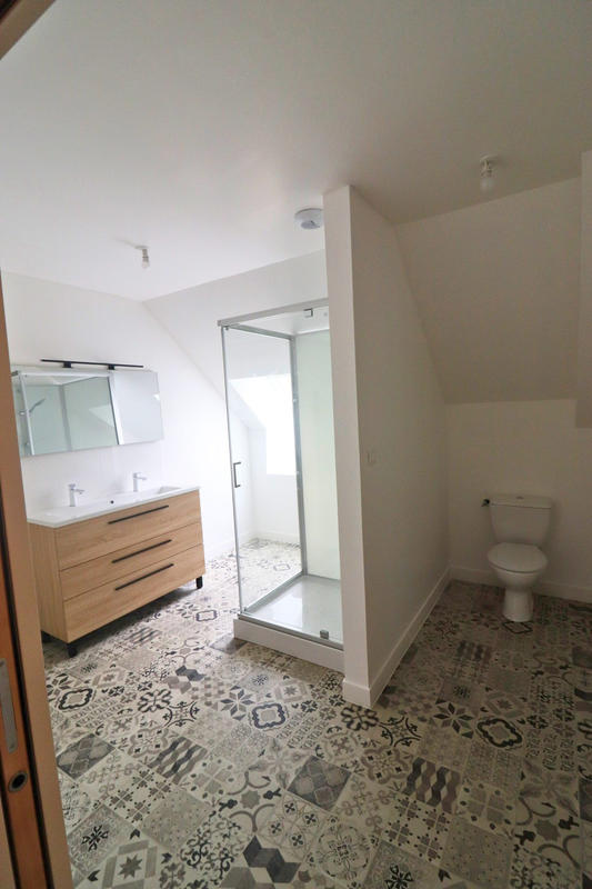 Maison traditionnelle - 152 m² - 6 pièces