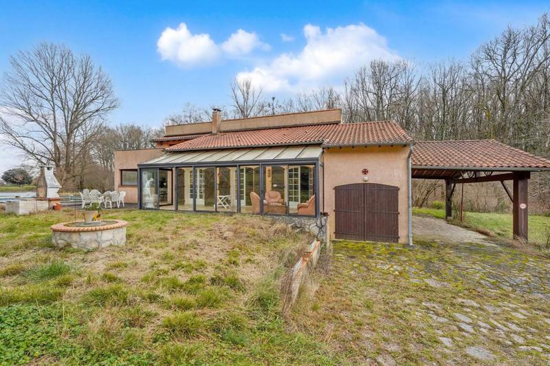 Maison - 200 m² - 7 pièces