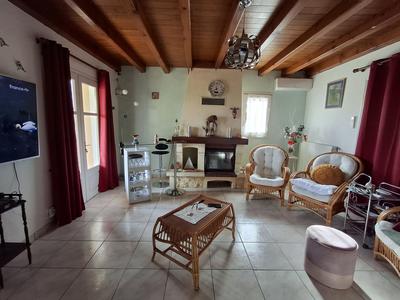 Maison traditionnelle - 135 m² - 5 pièces