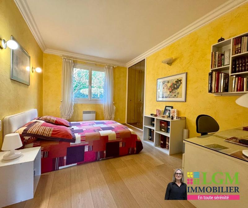 Maison - 161 m² - 6 pièces