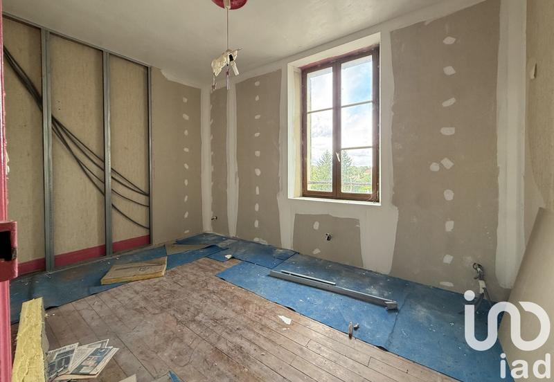 Maison - 215 m² - 9 pièces