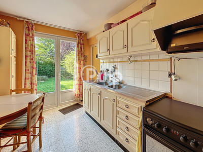 Maison - 97 m² - 6 pièces