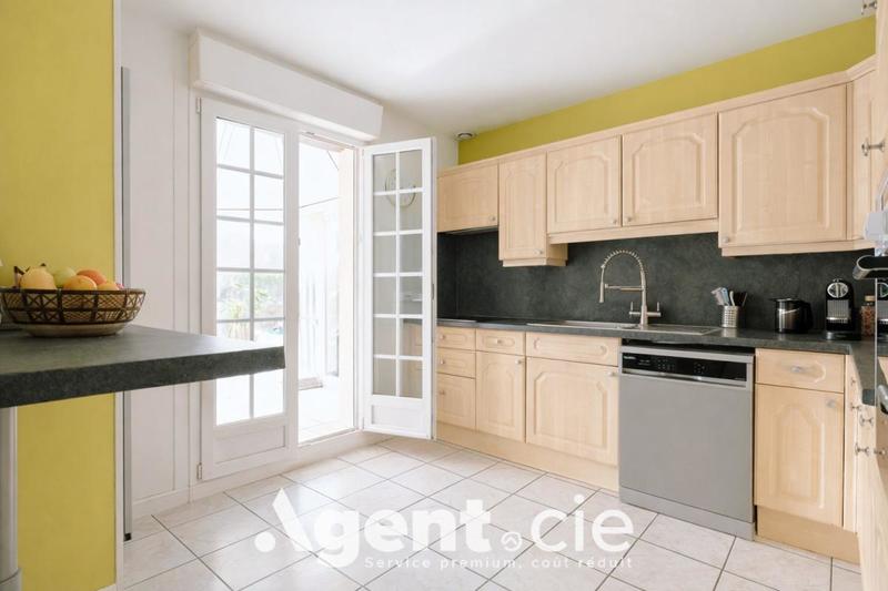 Maison - 125 m² - 6 pièces