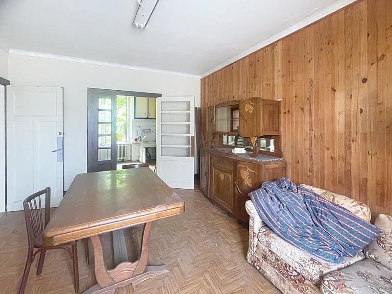 Maison - 204 m² - 8 pièces