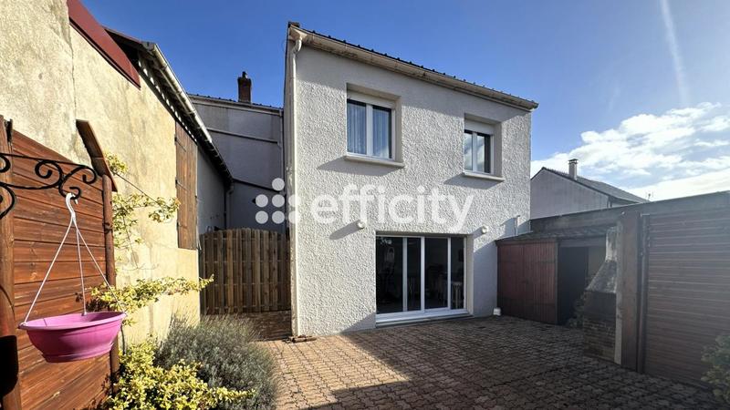 Maison - 255 m² - 7 pièces