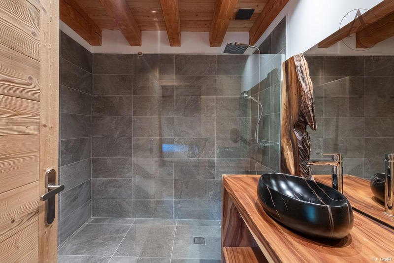 Châlet - 400 m² - 8 pièces