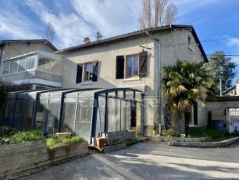 Maison - 160 m² - 7 pièces