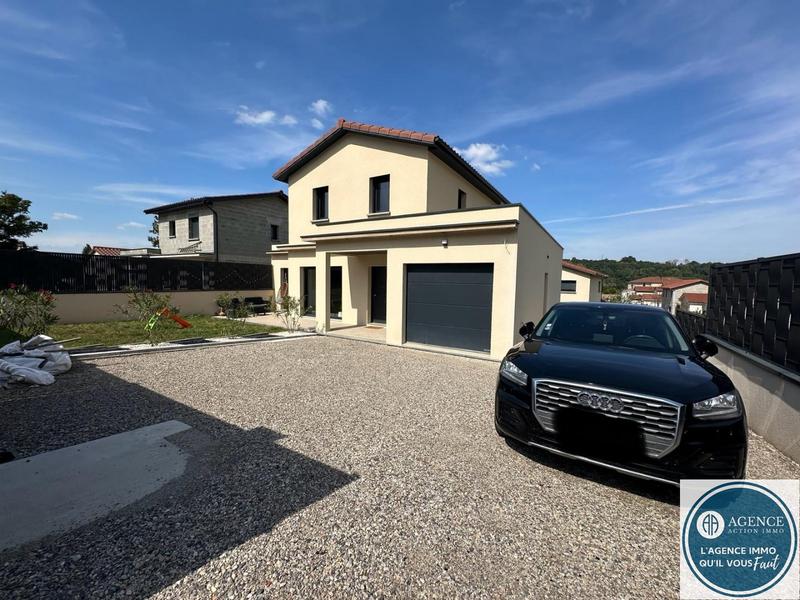 Maison - 107 m² - 5 pièces