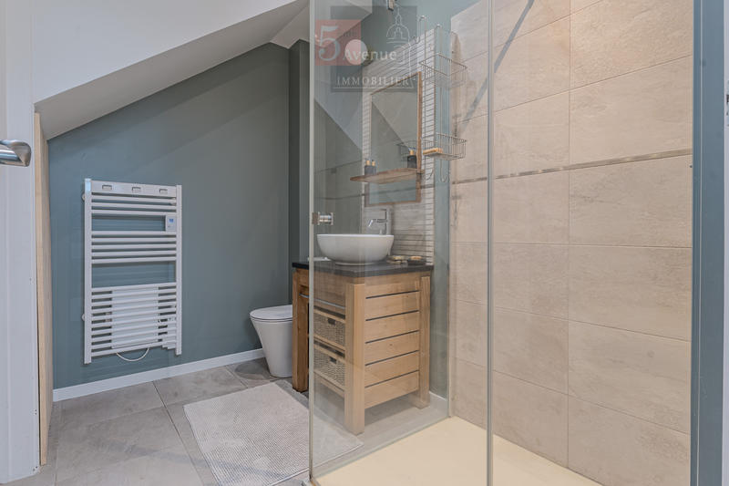 Maison - 98 m² - 4 pièces