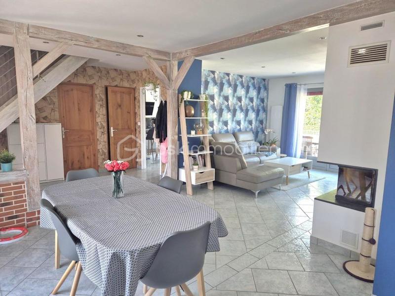 Maison - 160 m² - 8 pièces